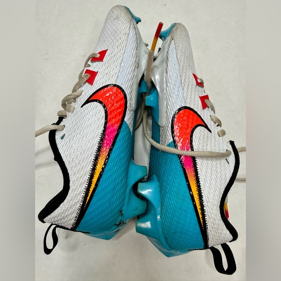 Nike Vapor Edge Elite 360 2 Low Football Cleats - Picture 3 of 8